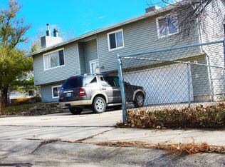2503 Greenway Dr, Gillette, WY 82716
