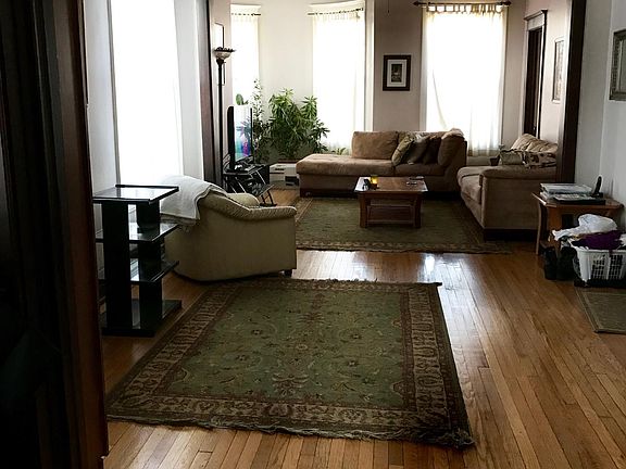 4th image of 1542 N Fairfield Ave Floor 3