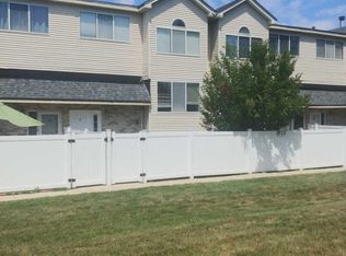 452 Park Ridge Ln UNIT B, Aurora, IL 60504