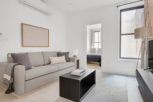 181 Court St #2R Photo 1