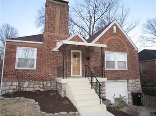 9122 Lucia Dr, Saint Louis, MO 63123