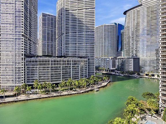 4th image of 801 Brickell Key Blvd APT 1204