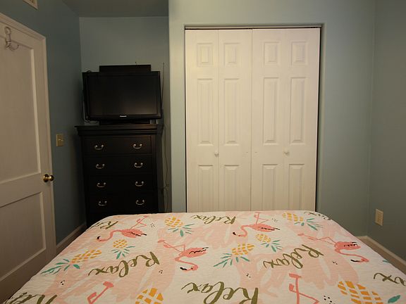 5th image of 809 Carol Ave