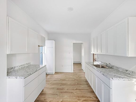 5th image of 235 W 7th St