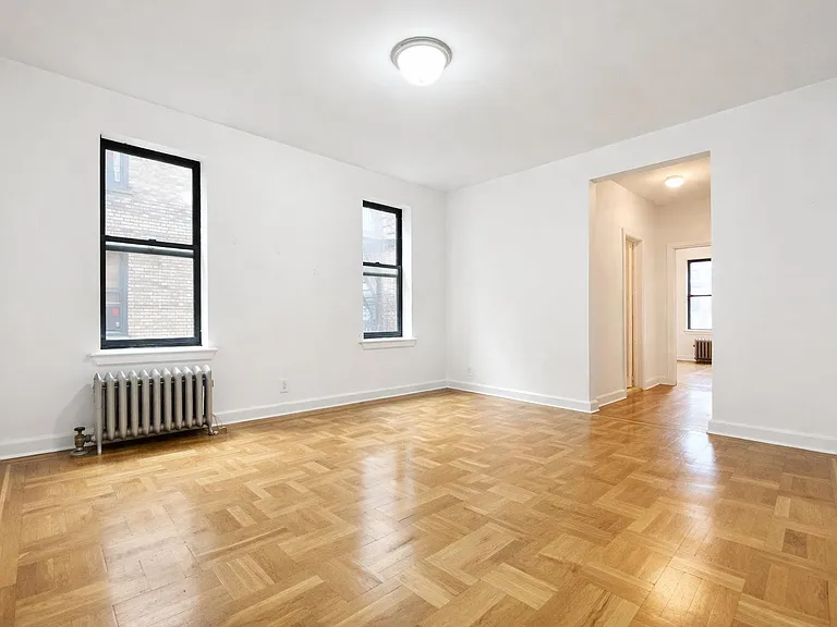 590 Fort Washington Ave #4F — Photo 3