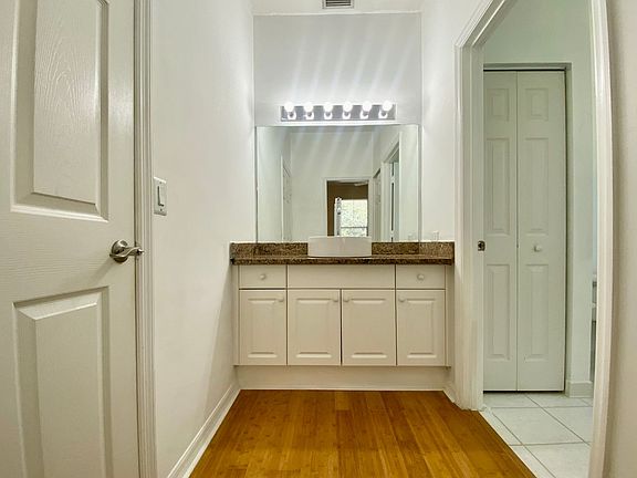 5th image of 19 Flamingo Ct