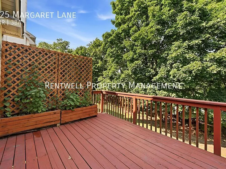 125 Margaret Ln — Photo 29