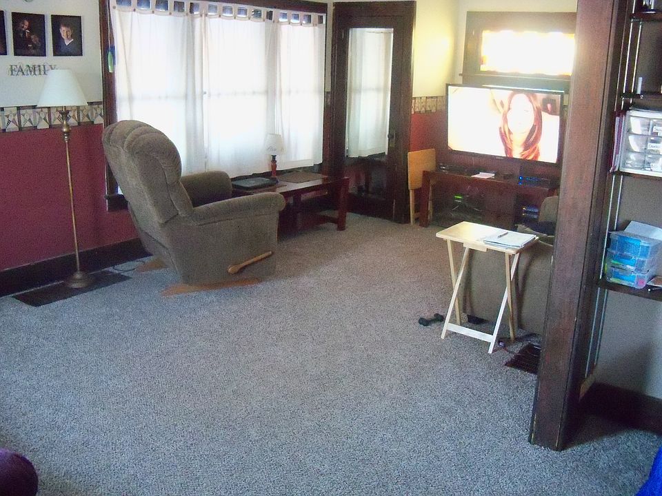 1st image of 316 1/2 Laurel Ave