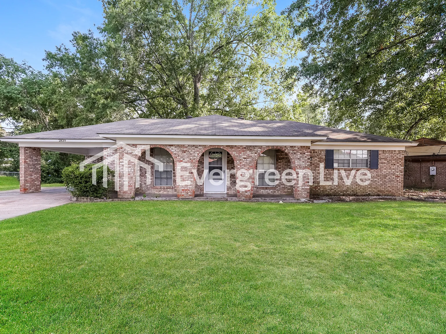 3 bed, 2.0 bath, 1325 sqft, $1,595 — Photo 1
