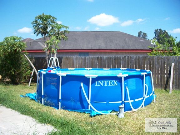 5th image of 1400 Guadalupe Cir