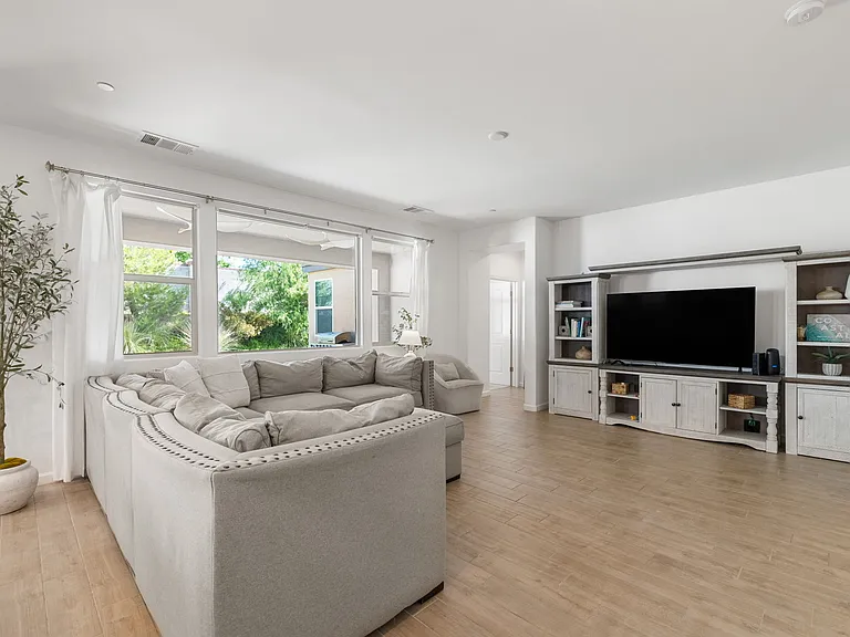13914 Barbon Beck Ave — Photo 4