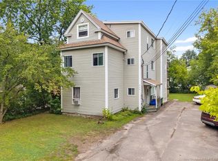 241 Saunders St, Fredericton, NB E3B1N5
