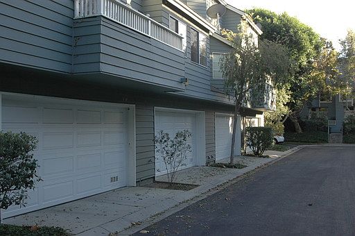 2nd image of 740 Balfe St