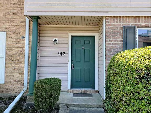 3rd image of 912 Park Meadow Dr