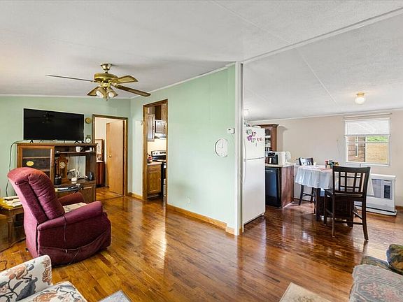4th image of 181 Earles Rd