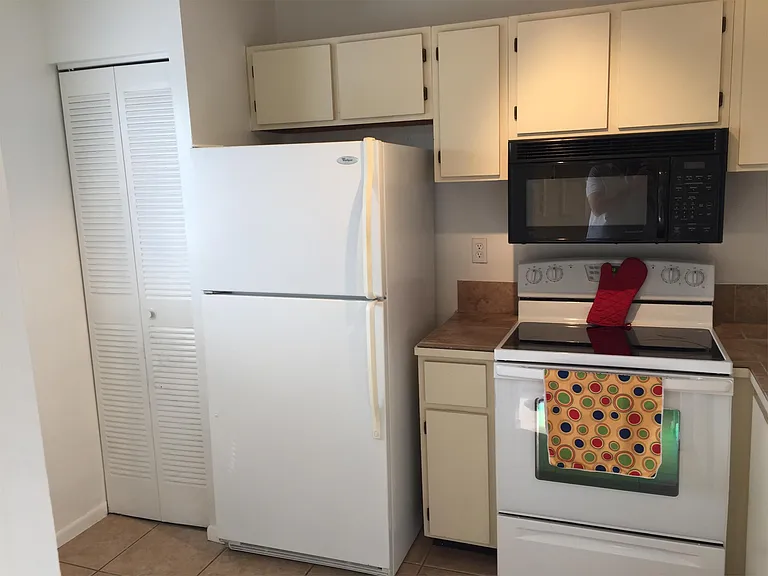 142 NW 60th Avenue 2 #6-B-276 — Photo 7