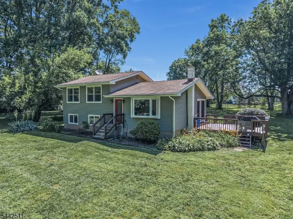 106 Oak Summit Rd, Kingwood Twp., NJ 08825