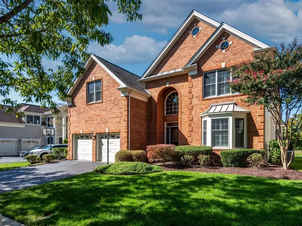 5016 Shortgrass Ln, Haymarket, VA 20169