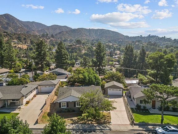 4th image of 10780 Deliban Ave
