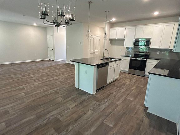 4th image of 292 Juniper Valley Cir