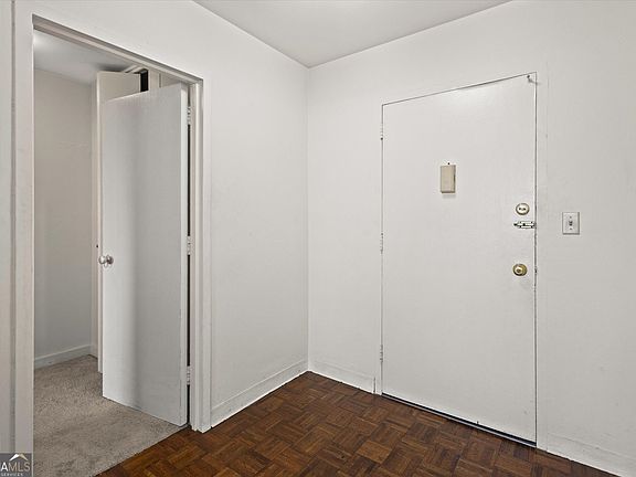 5th image of 215 Piedmont Ave NE APT 702