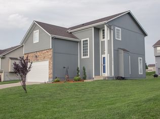 16917 Cross Creek Dr, Belton, MO 64012