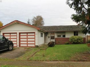 1815 Carter Ln, Springfield, OR 97477