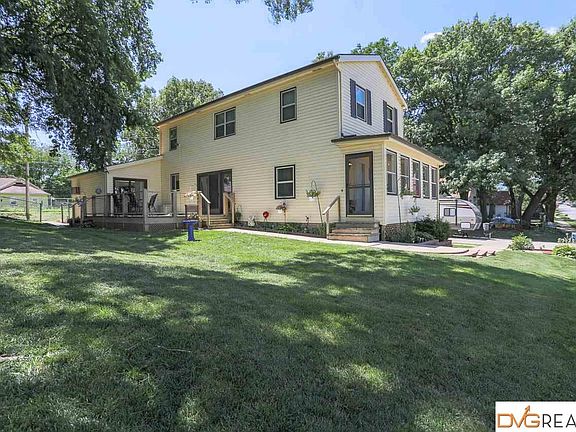 2nd image of 2515 Jefferson St