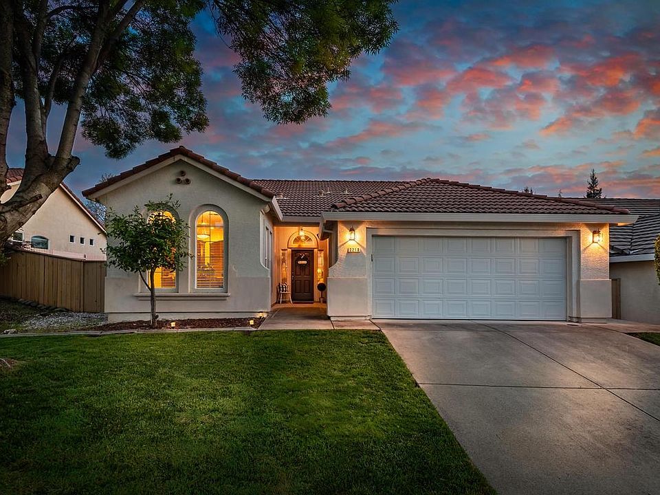 1st image of 2218 Misty Hollow Dr