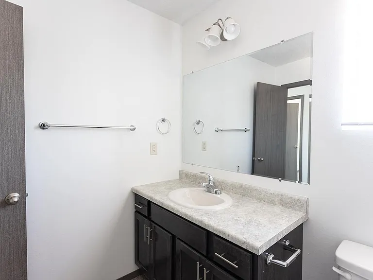 Willows East Commons — Photo 12