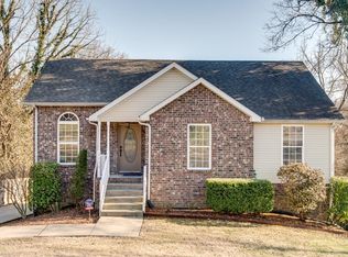 2123 Fernwood Dr, Nashville, TN 37216