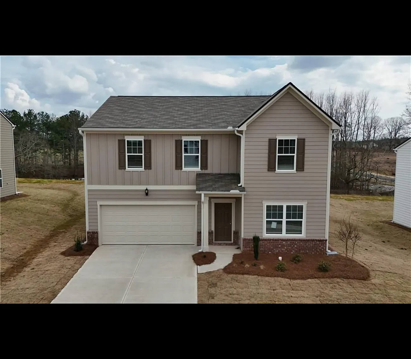 4 bed, 2.5 bath, 2407 sqft, $2,500 — Photo 1