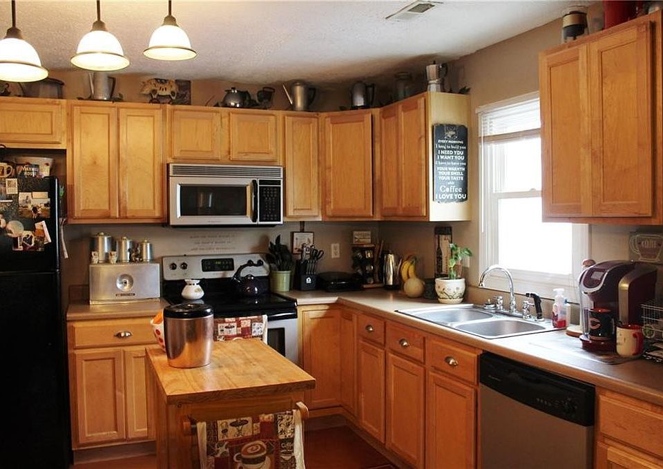 2nd image of 366 Harlan Dr