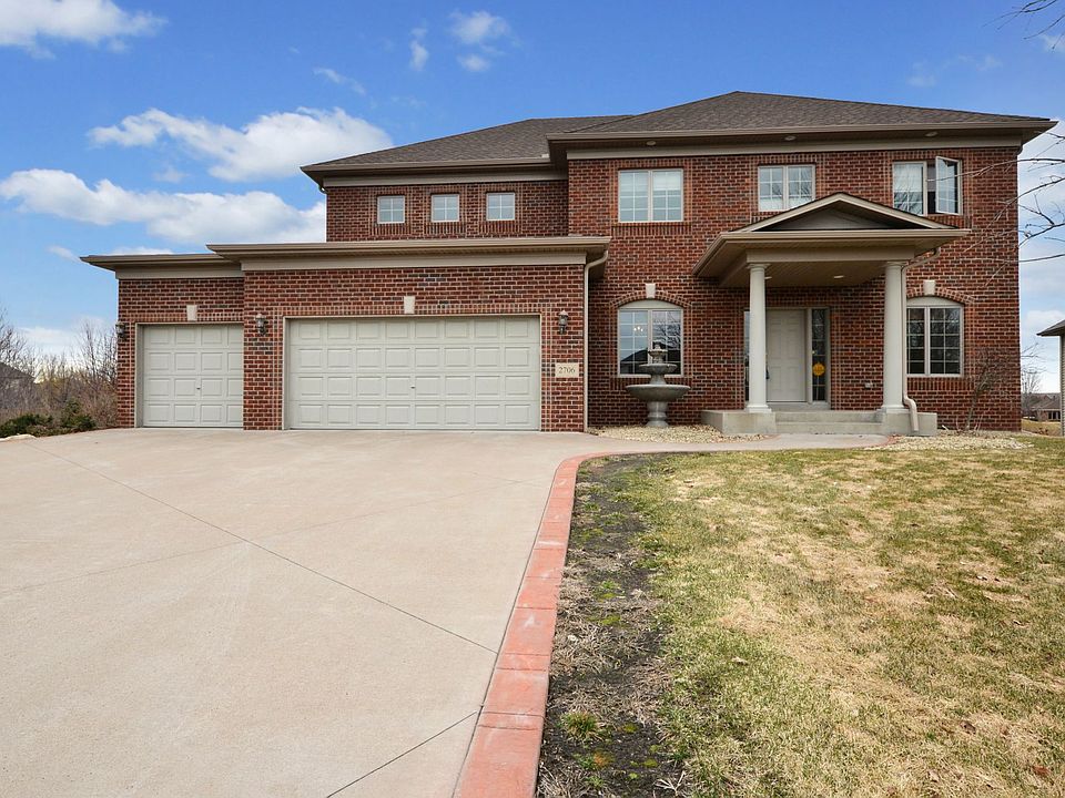 1st image of 2706 Alamo Cir NE