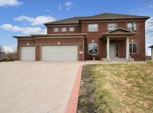 2706 Alamo Cir NE, Blaine, MN 55449