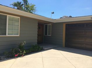 20557 Rhoda St, Woodland Hills, CA 91367