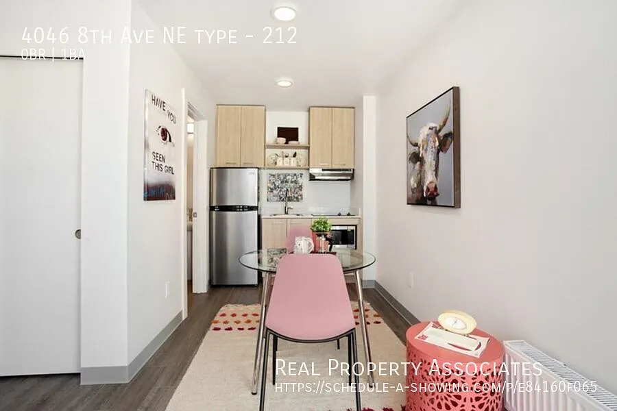 4046 8th Ave NE #212