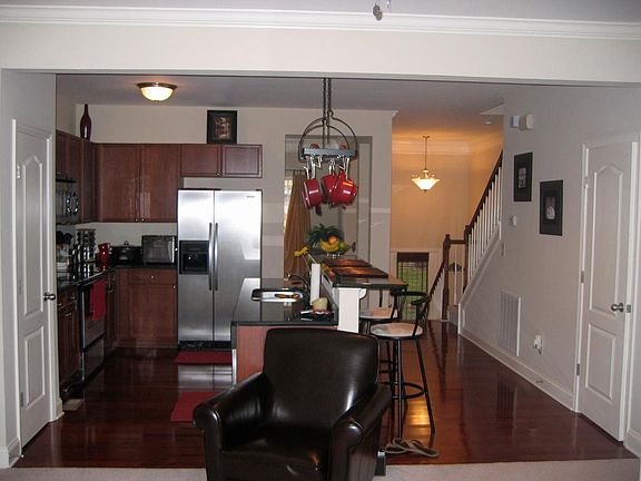 5th image of 1033 Woodbury Falls Dr