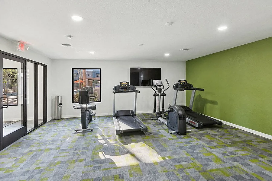 Tanque Verde Apartments — Photo 4