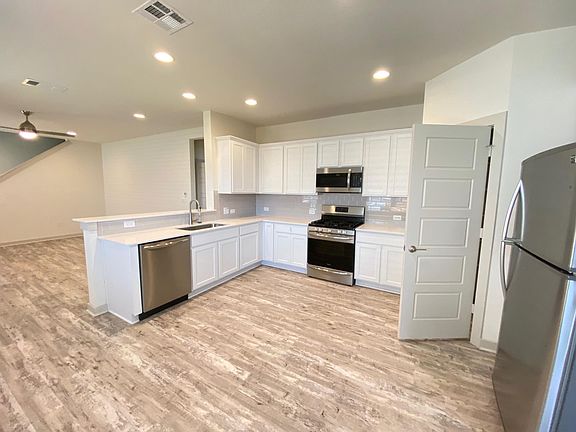 4th image of 7616 Lowenfield Dr