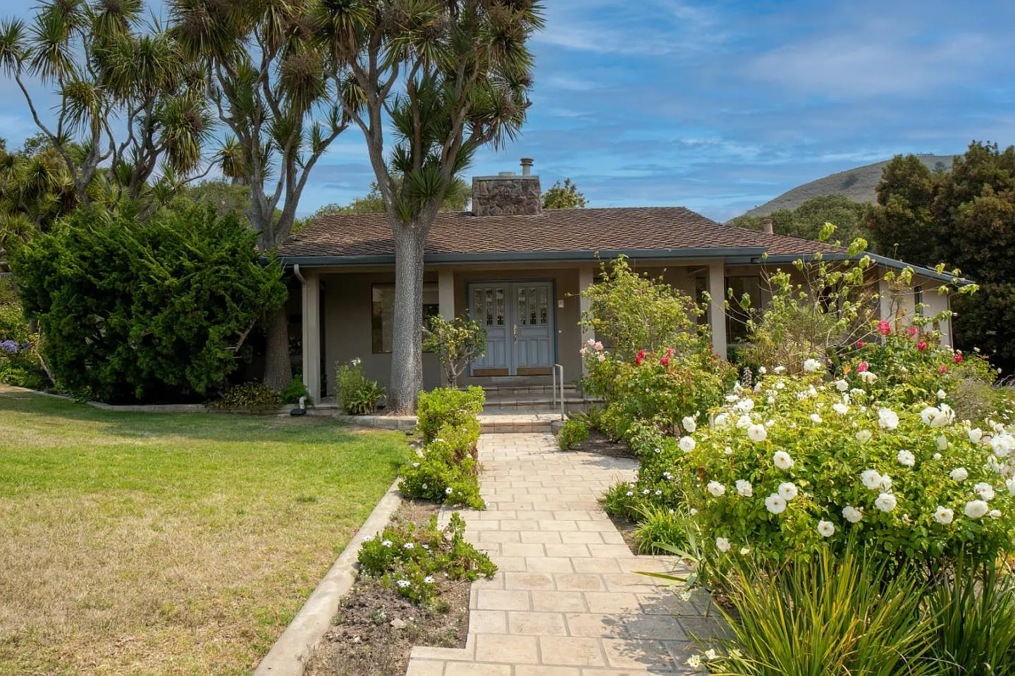 22671 Gallant Fox Rd photo 1