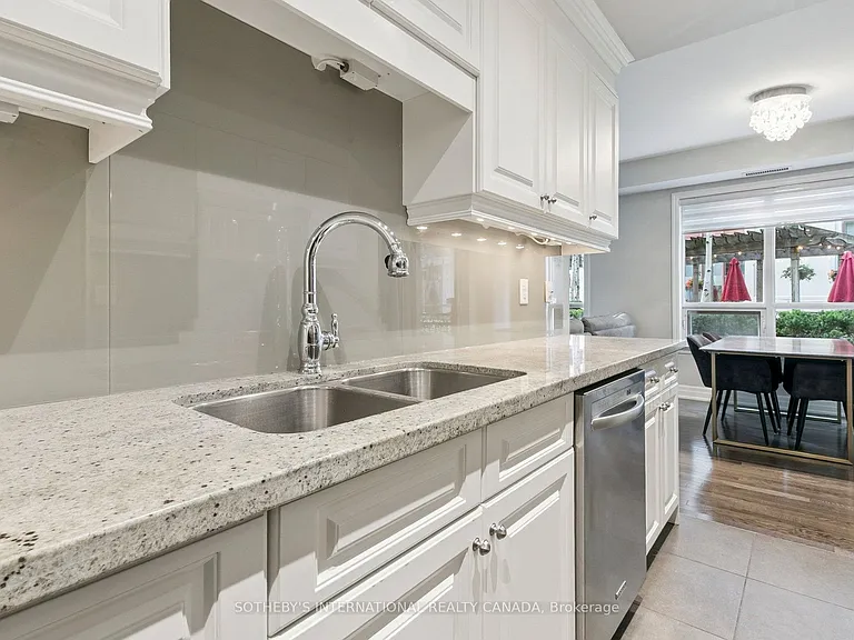 15 Rean Dr #102 — Photo 16