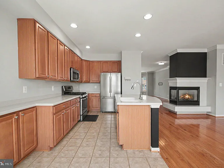 213 Spencer Ter SE — Photo 10