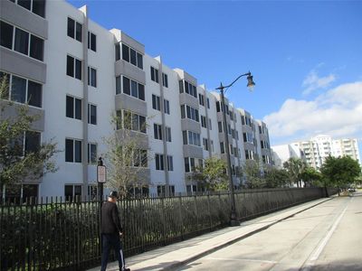 250 180th Drive #207, Sunny Isles Beach, FL, 33160