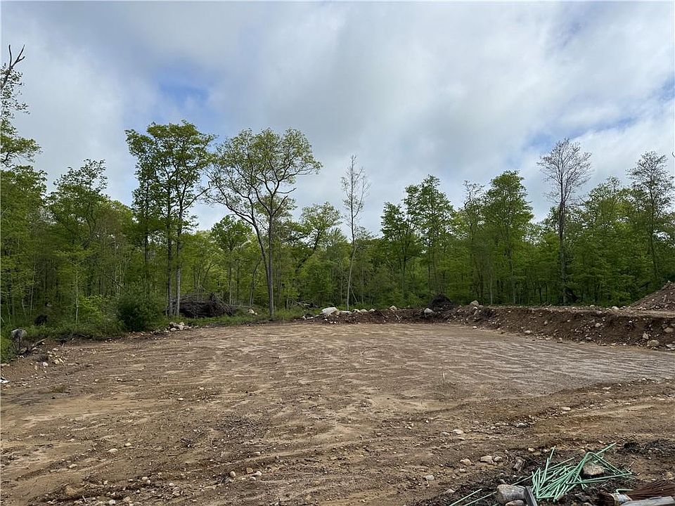 2nd image of 12 Fanning Pl