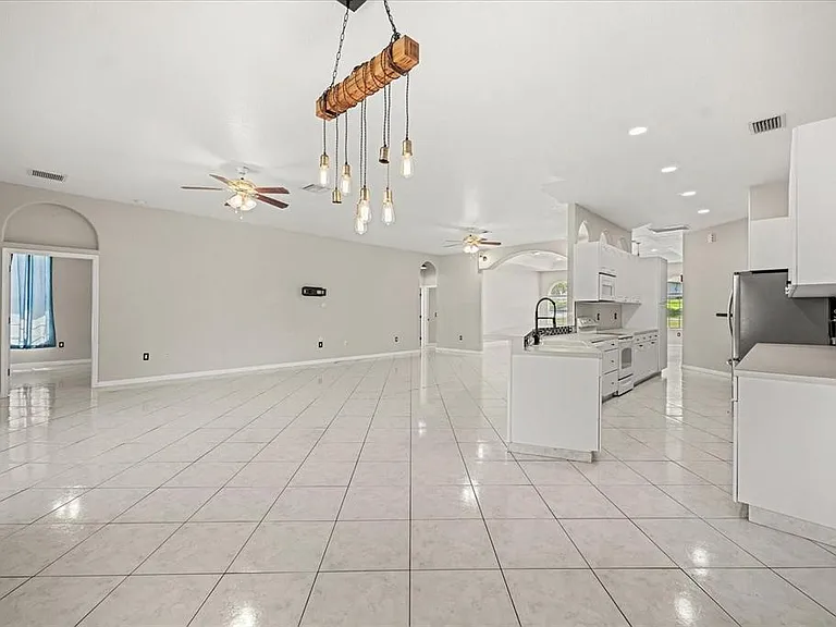 13848 Vista Del Lago Blvd — Photo 8