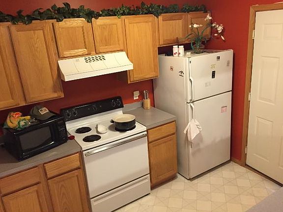 4th image of 11627 Elmwood Ave N