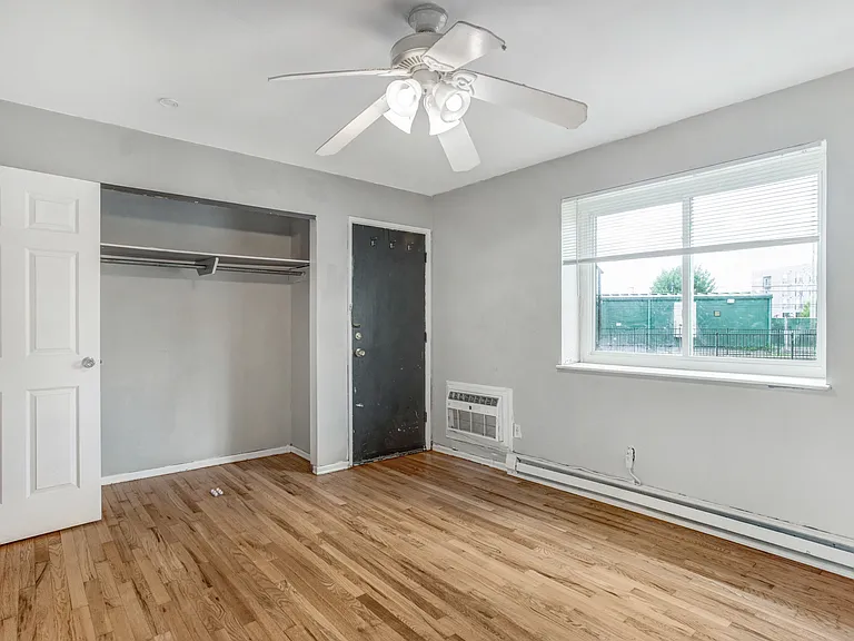3003 Laclede Station Rd #A — Photo 13