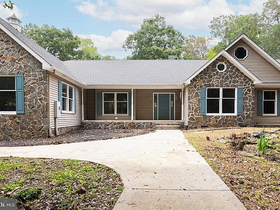3rd image of 23448 Ponderosa Dr