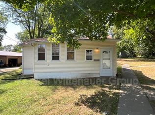 128 S Meridian Rd, Glen Carbon, IL 62034